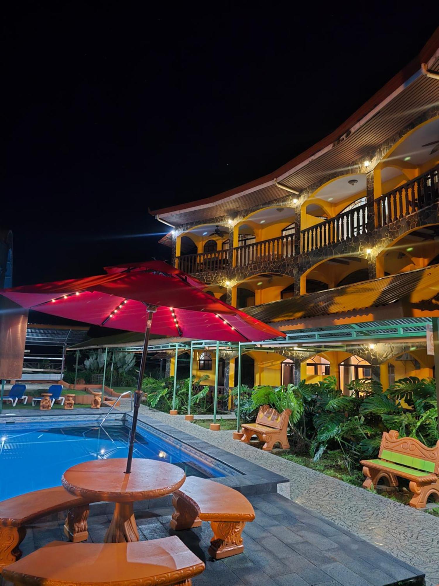 Apartahotel Playa Luna Uvita Exterior photo