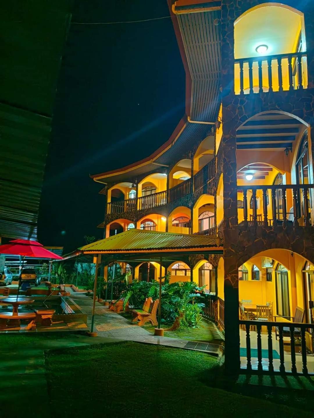 Apartahotel Playa Luna Uvita Exterior photo