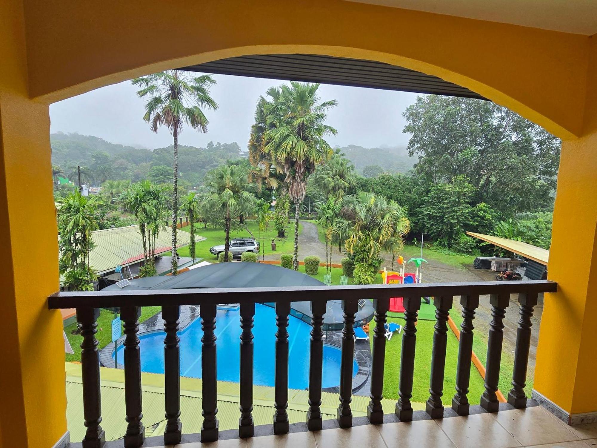 Apartahotel Playa Luna Uvita Exterior photo